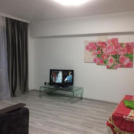 Квартира Юбилейный Almaty Exterior photo